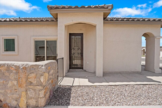 Photo - 612 Cedarwood Ave