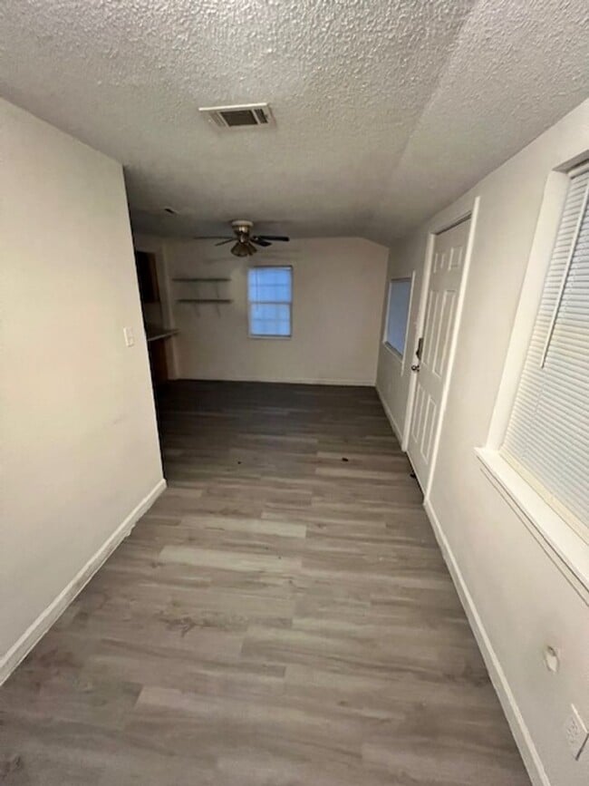 Photo - One bedroom cottage