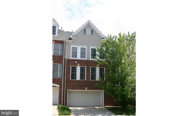 Building Photo - 46186 Walpole Terrace Rental