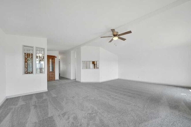 Photo - 5604 Heritage Dr