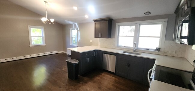 Photo - 519 Hopewell Rd