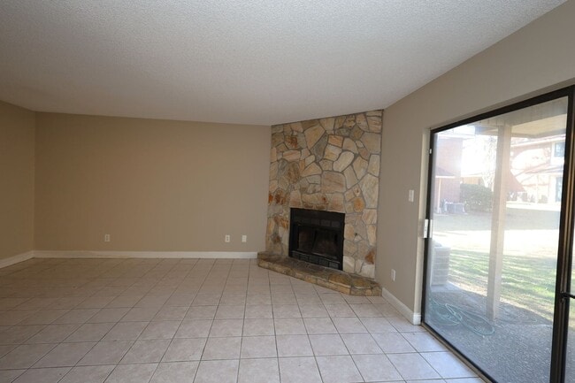 Photo - 1307 Baytree Dr