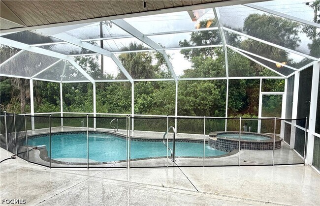 Photo - 1466 Argyle Dr