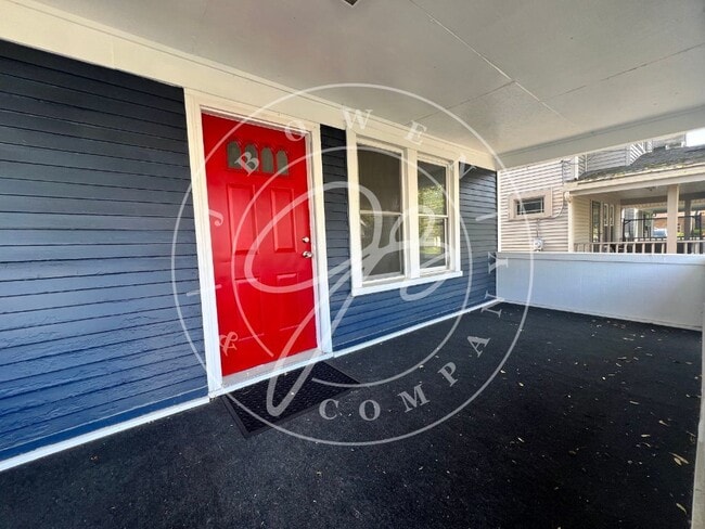 Photo - Charming 3 Bedroom Home in Toledo with Spacious Layout and Modern Touches