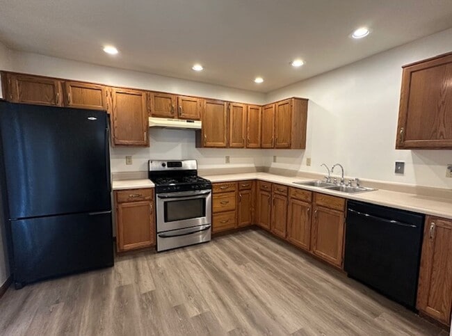 Photo - 2160 Galaxy Dr