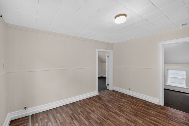 Photo - 97 Kilhoffer St