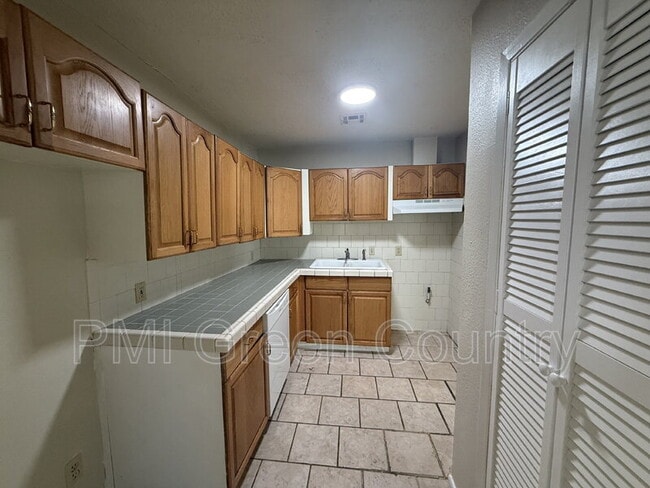 Photo - 3741 N Garrison Ave