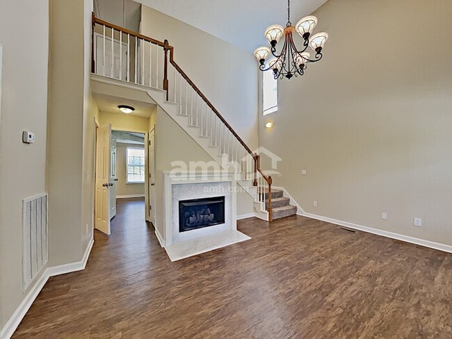 Building Photo - 2327 Devonshire Dr Rental