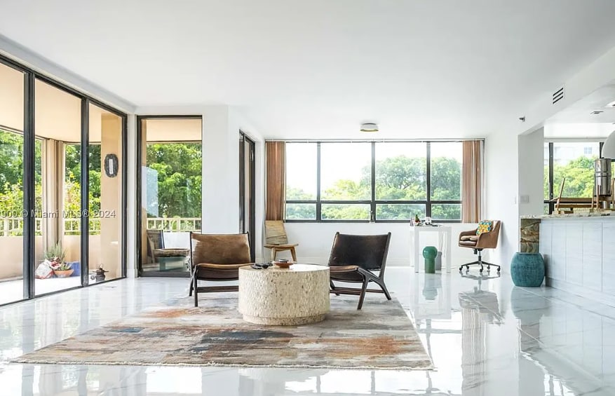 Photo - 11111 Biscayne Blvd Unidad 1D