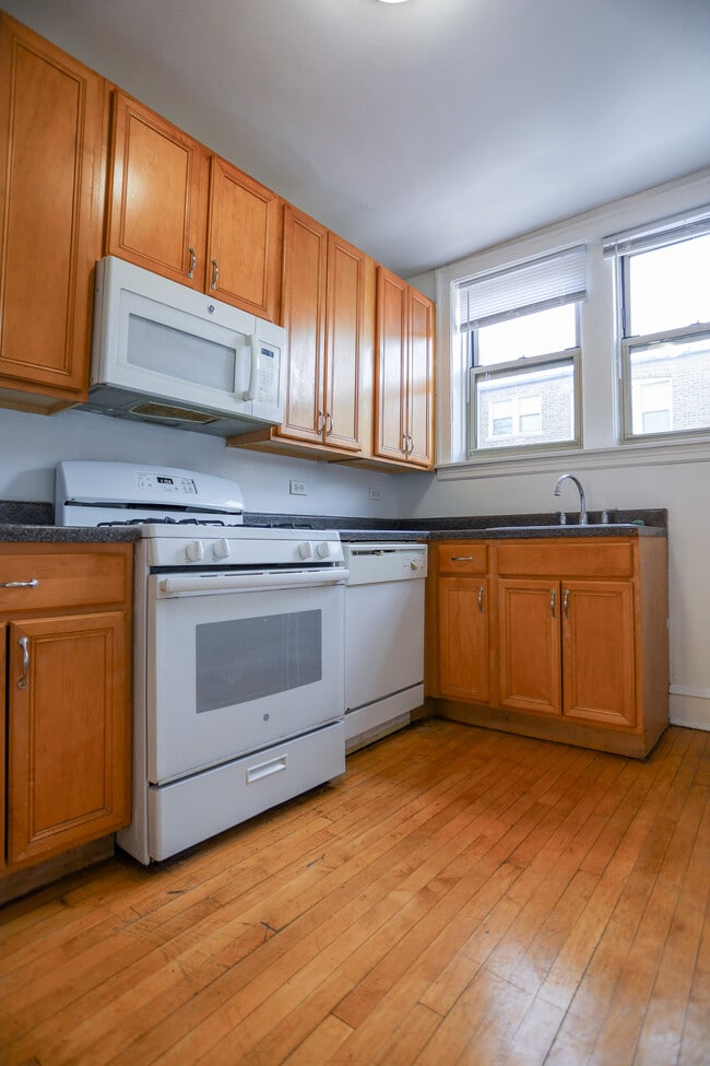 Photo - 2234 W Farwell Ave Apartment Unit #2S