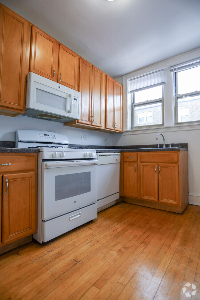 Building Photo - 2234 W Farwell Ave Unit #1 Rental