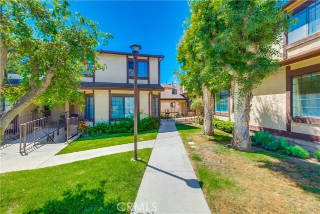 Photo - 515 W Gardena Blvd Townhome