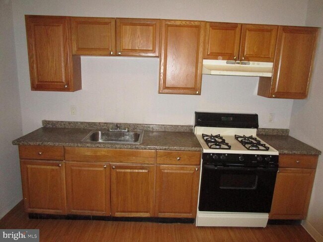 Photo - 4049 N 8th St