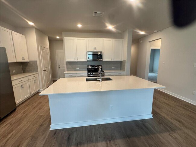 105 Sorghum Dr