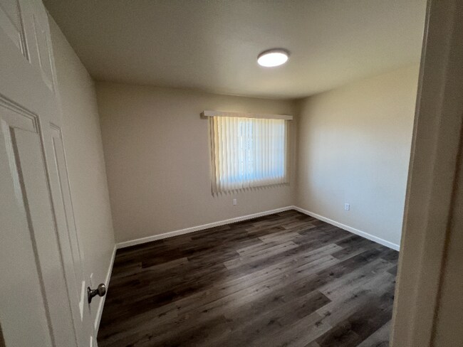 Photo - 938 N Van Ness Ave