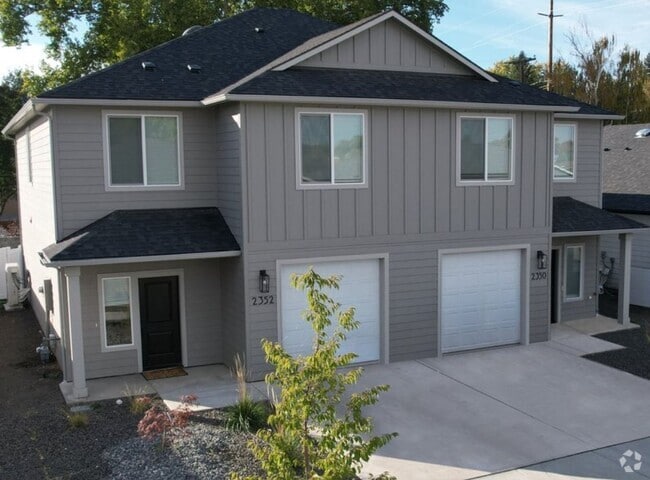 Building Photo - Herbert PL Unit 2350HERBERT Rental