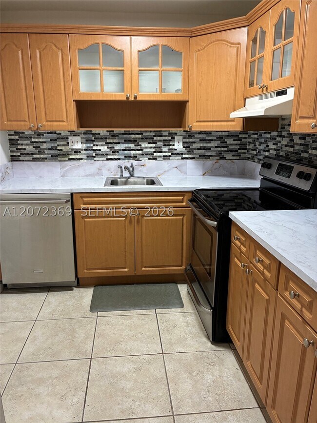 Photo - 4675 W 18th Ct Unit 904