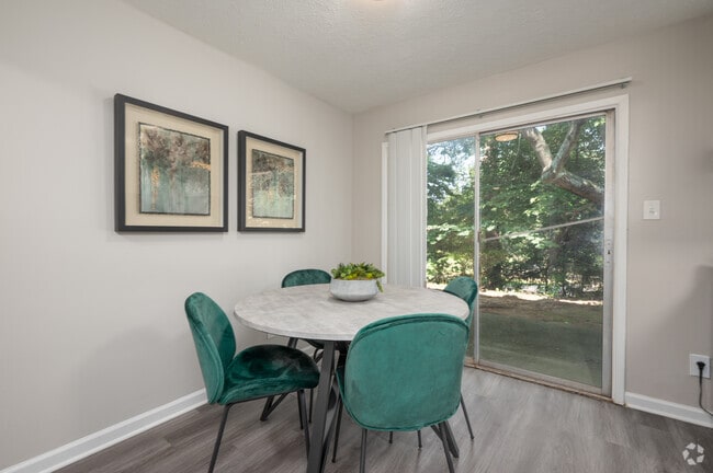 2BR, 1.5BA - 930SF - Dining Room