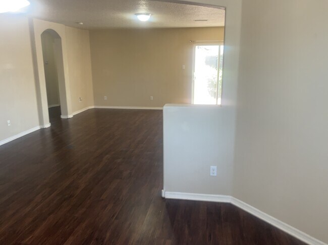 Photo - 3744 Lonesome Ridge St NE