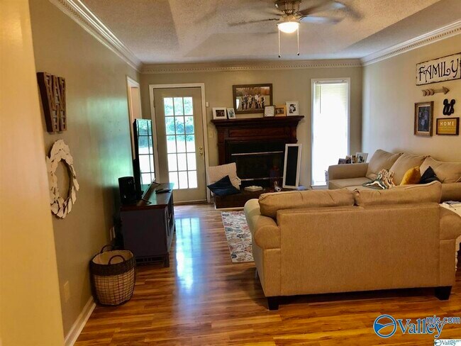 Photo - 348 Ariel Dr