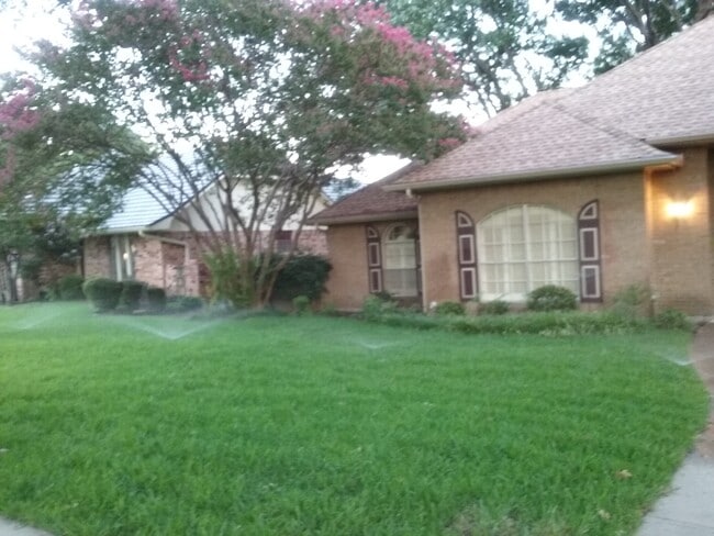 Photo - 2304 Canyon Valley Trl