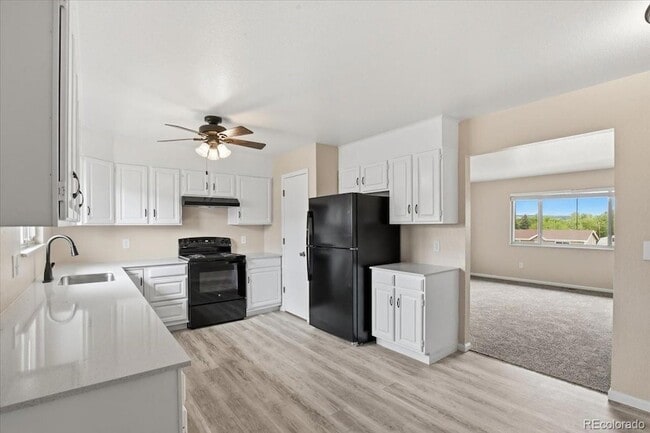 Photo - 1482 Youngfield St
