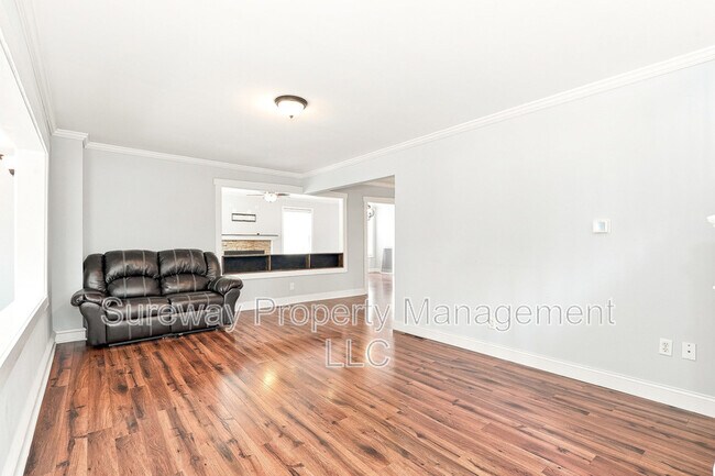 Photo - 111 Westmont Ave