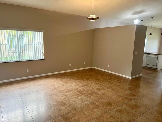 Photo - 6365 Lansdowne Cir