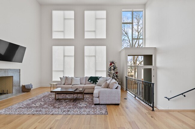 Photo - 712 N Magnolia St Unit Ste A