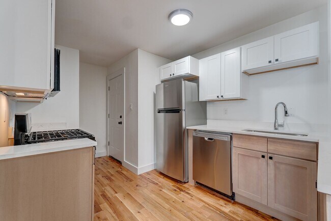 Photo - 522 Elm St Unidad Apt 2