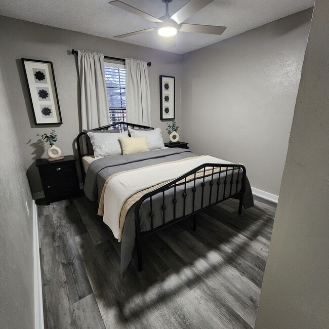 Broadway Villas