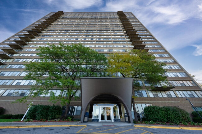 Lake Park Tower