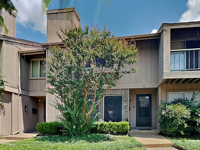 Building Photo - 12012 Leisure Dr Rental