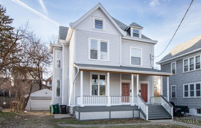 Building Photo - 723 Considine Ave Rental