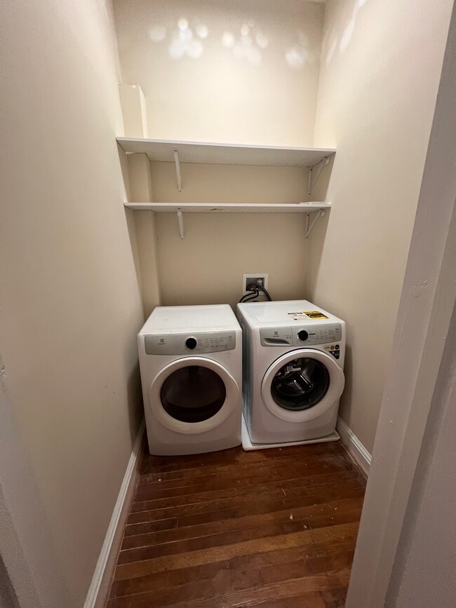 Photo - 140 Marshall St