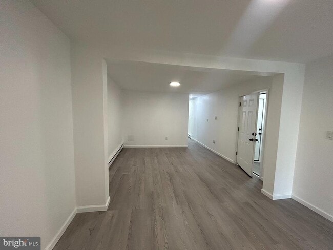 Building Photo - 222 W Patterson St Unit 3