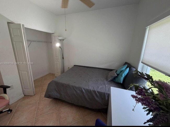 2200 NW 72nd Way Unit 2200
