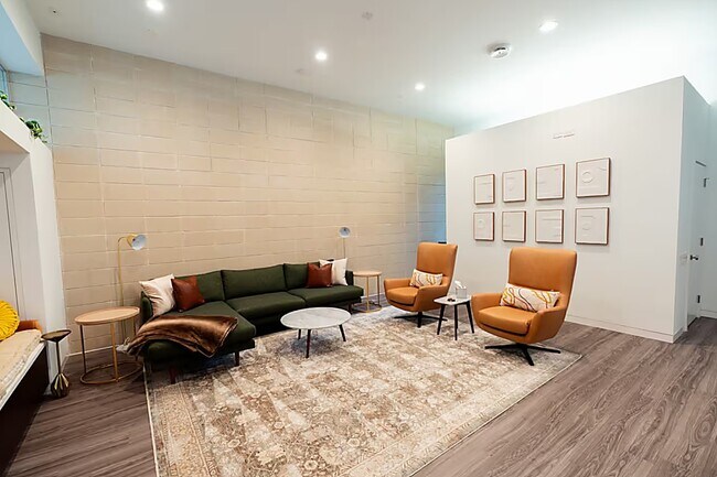 Photo - 4904 S Shepherd Dr