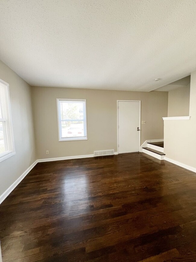 Photo - Charlotte St Unidad 9512