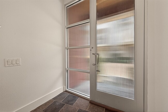 Photo - 6014 Fairdale Ln Unit E