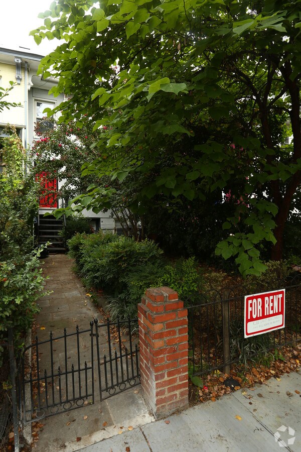 Photo - 1427 S St NW