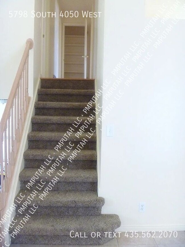 Photo - 5798 4050 W St