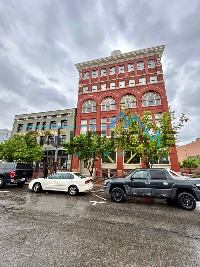 Photo - 159 W Broadway Condo Unit 402