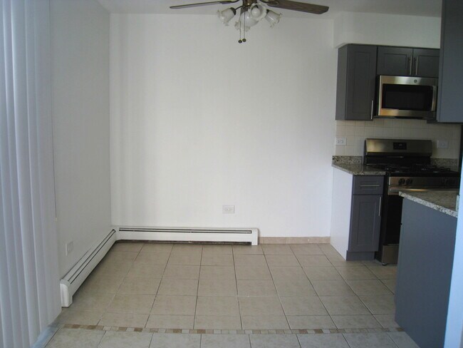 Photo - 187 Pickwick Dr Unit 3F