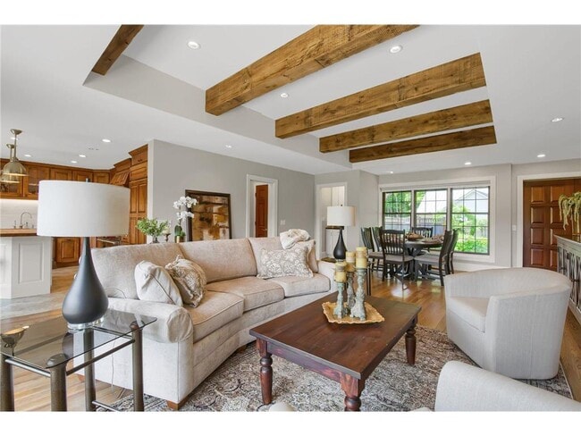 Photo - 3465 Deephaven Ave