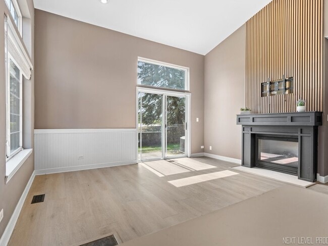 Photo - 819 Asbury Dr