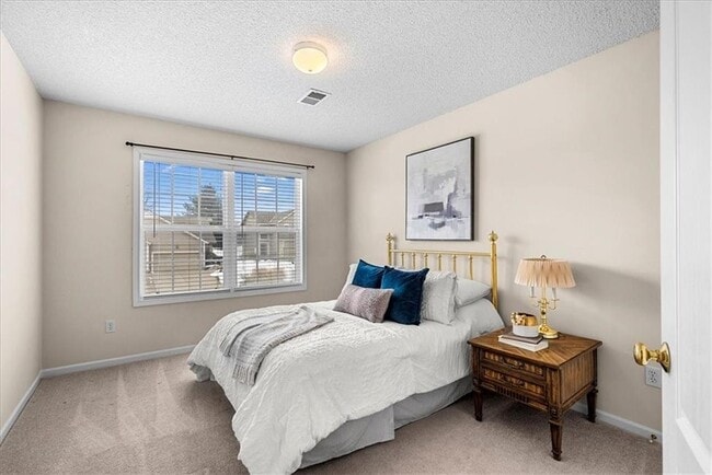 Photo - 15557 Floyd St