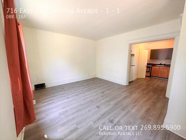 Photo - 716 E Stockbridge Ave Unit 1
