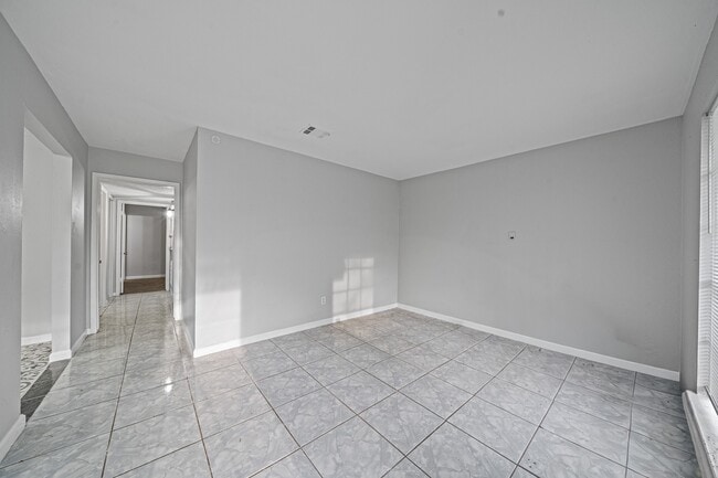 Photo - 8834 Brackley Ln