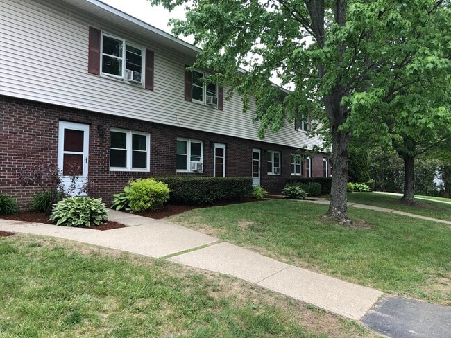99 Shirley Cir Unit 131 Shirley Circle